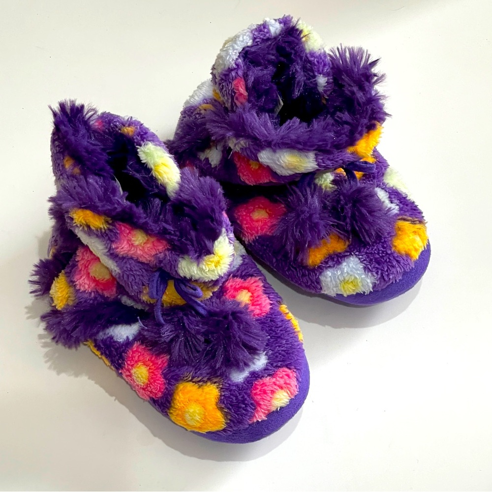 NEW AIRWALK Slipper Shoes Sz 12-13 Purple Pom Poms Multi-Colored Fuzzy Soft